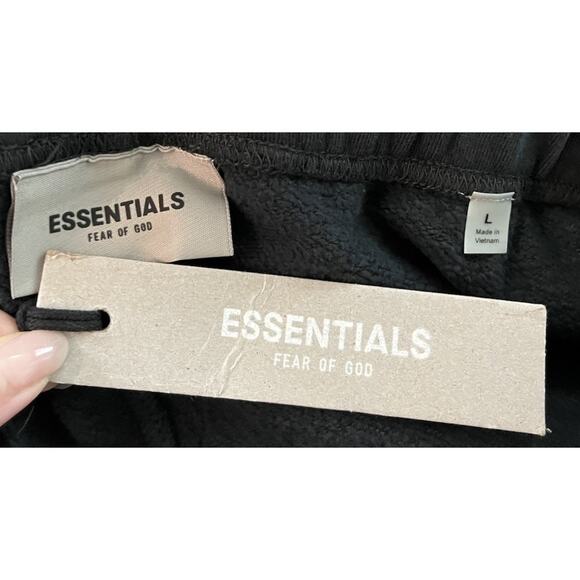 Fear of God‎ Essentials Black Stretch Limo Drawstring Men's Sweat Shorts Size L - Picture 3 of 5